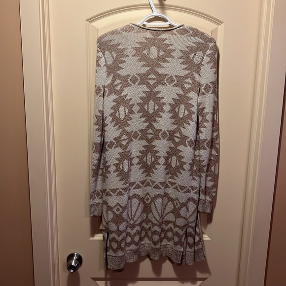 Hollister sweater - Picture 4 of 5